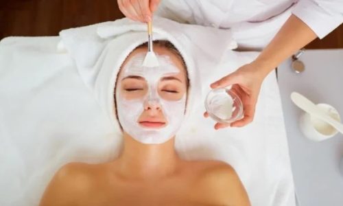 Tratamiento estético de limpieza facial